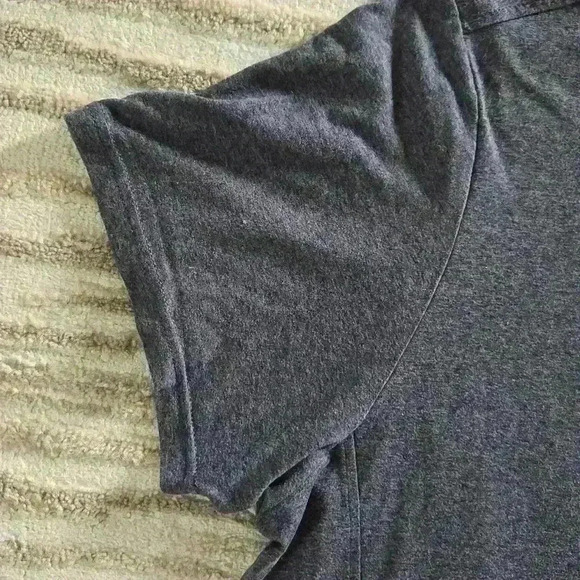 V-neck Tee - Picture 4 of 7